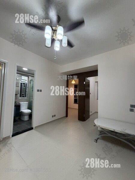 Full Hang Court Rental 2 Bedrooms 354 ft²