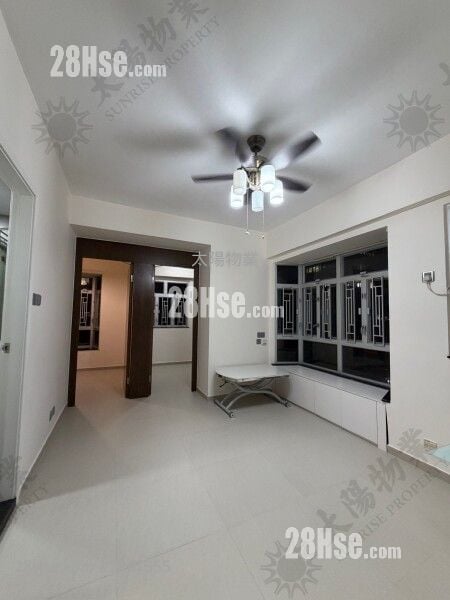 Full Hang Court Rental 2 Bedrooms 354 ft²