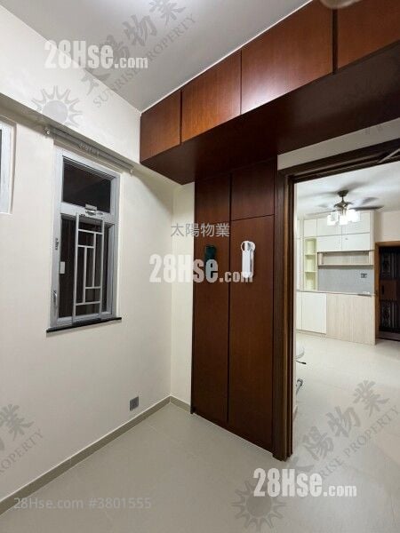 Full Hang Court Rental 2 Bedrooms 354 ft²