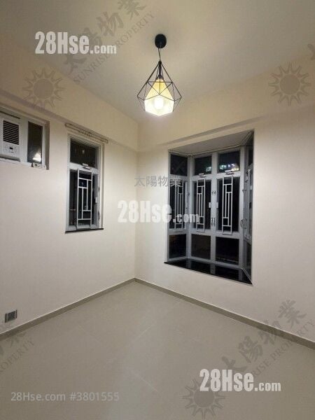 Full Hang Court Rental 2 Bedrooms 354 ft²