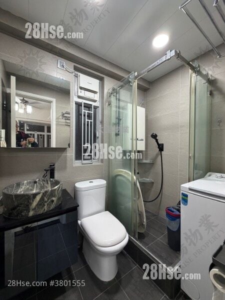 Full Hang Court Rental 2 Bedrooms 354 ft²