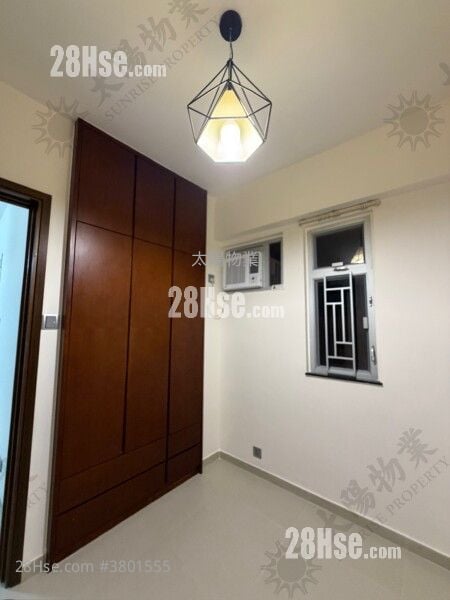 Full Hang Court Rental 2 Bedrooms 354 ft²