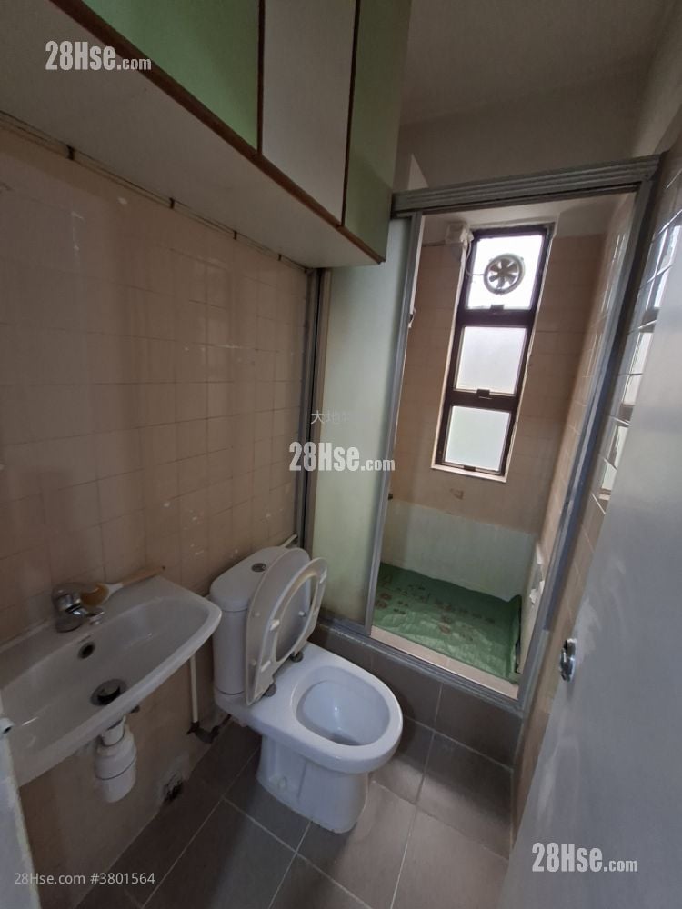 Po Yik Building Rental 2 Bedrooms , 1 Bathroom 351 ft²