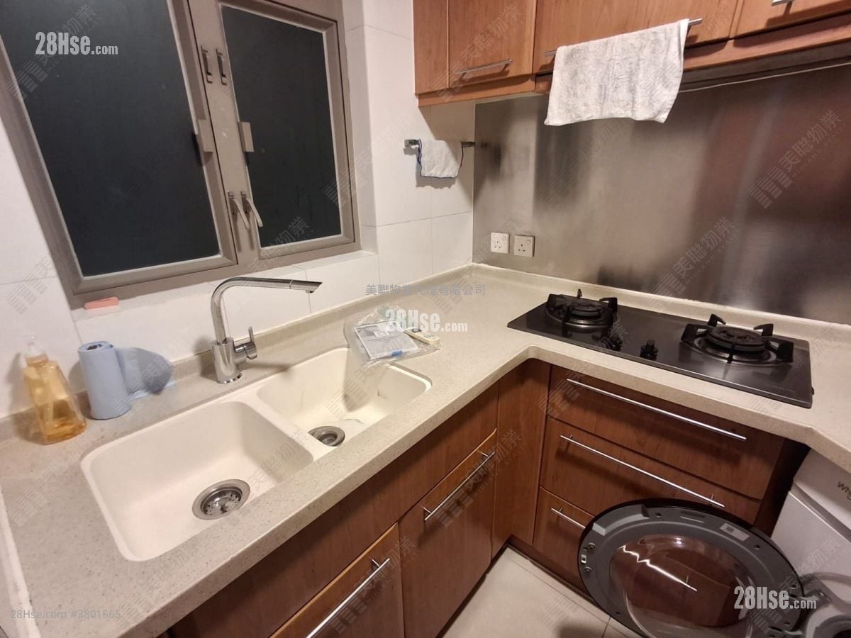 君傲湾 租盘 2 房 , 1 浴室 456 平方尺