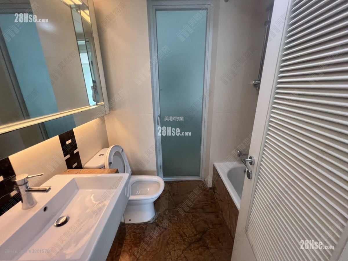 名城 售盘 4 房 , 3 浴室 961 平方尺