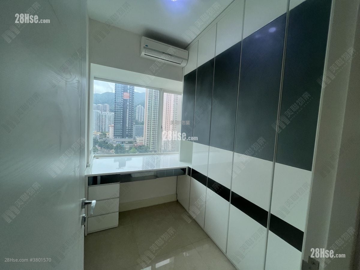 名城 售盘 4 房 , 3 浴室 961 平方尺