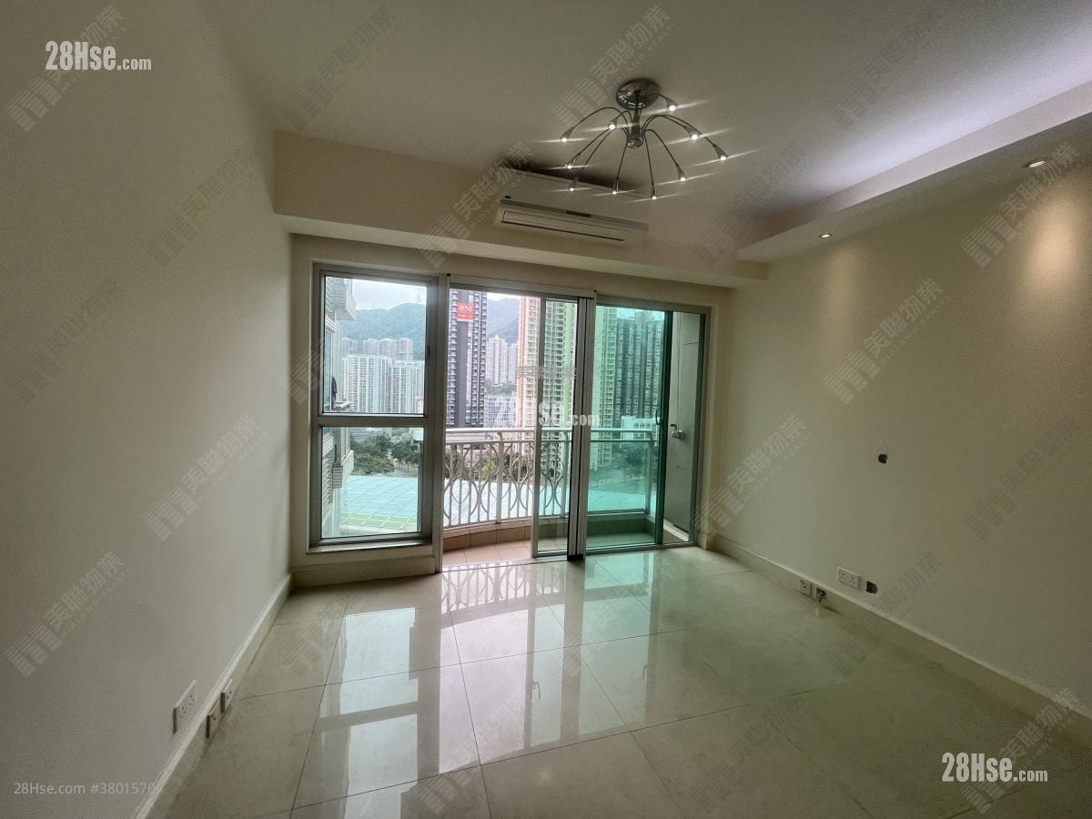 名城 售盘 4 房 , 3 浴室 961 平方尺