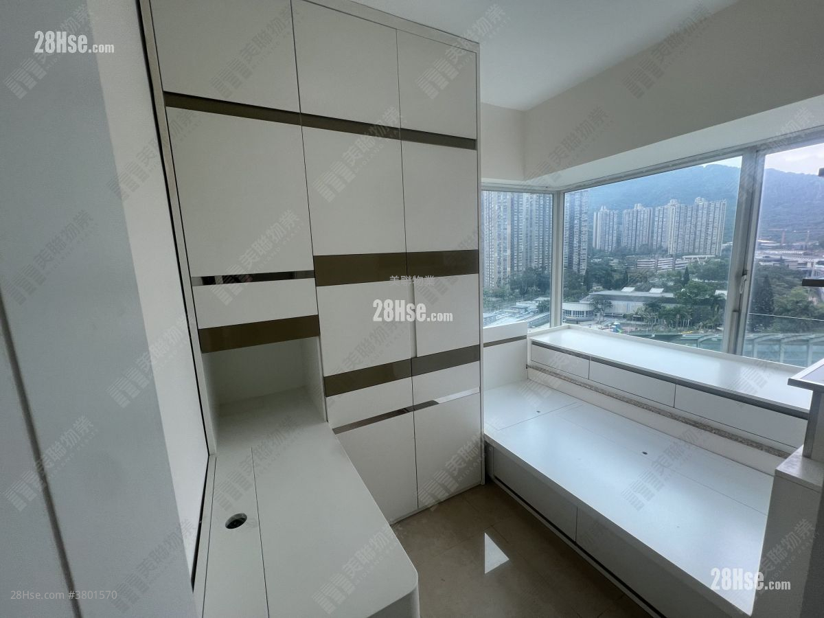 名城 售盘 4 房 , 3 浴室 961 平方尺