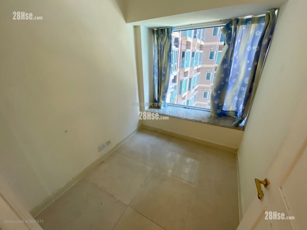 Banyan Garden Sell 2 Bedrooms 440 ft²