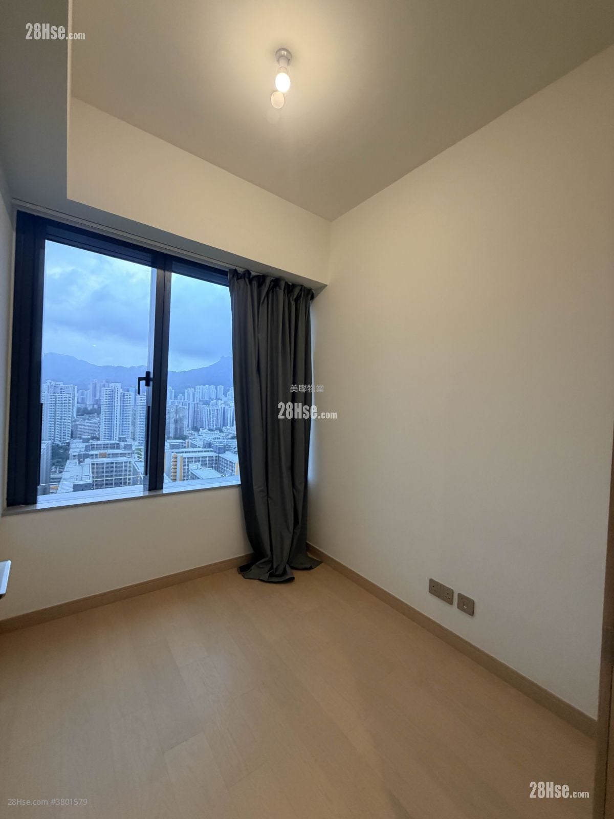 K. Summit Rental 2 Bedrooms , 1 Bathroom 516 ft²