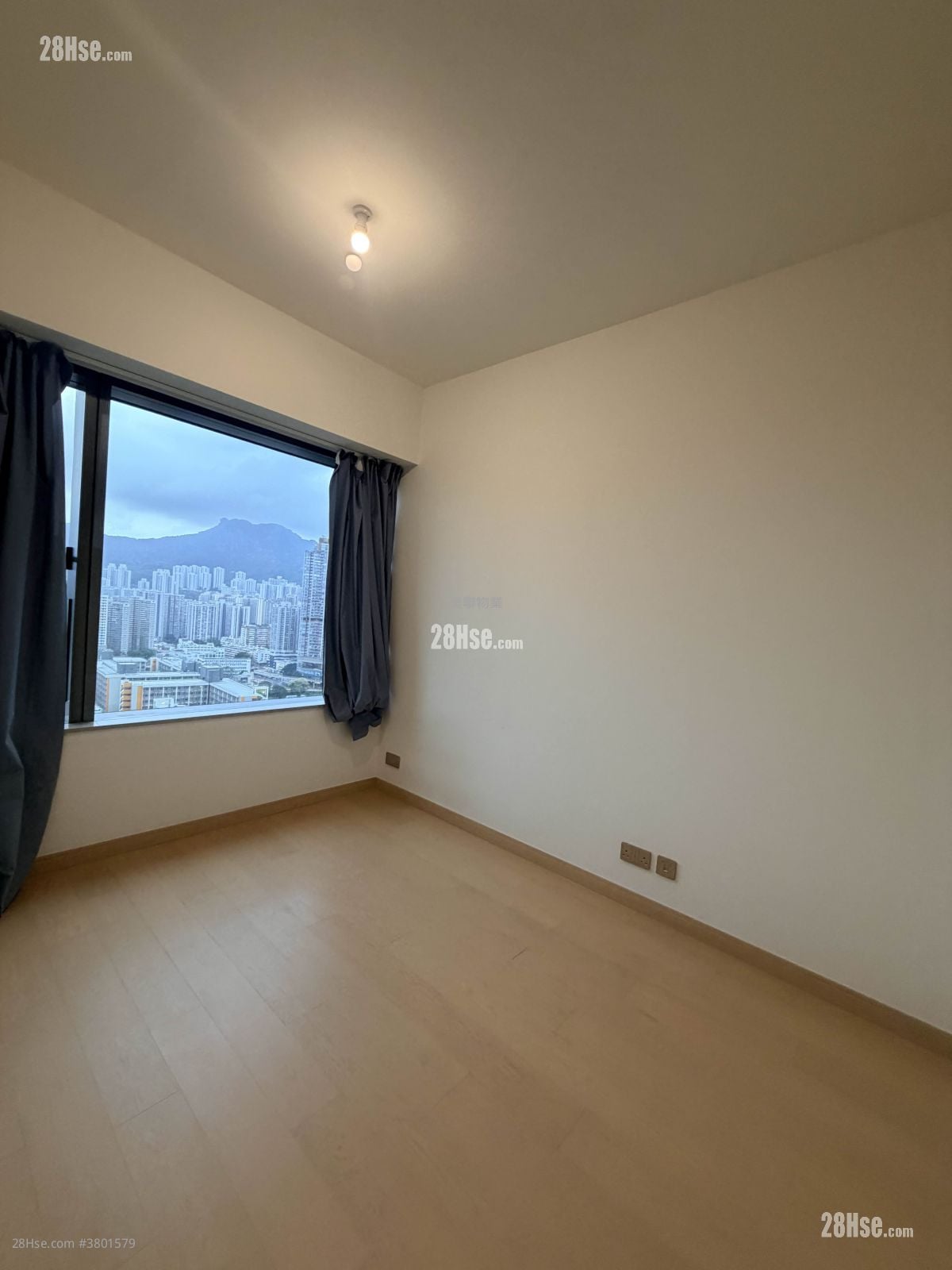 K. Summit Rental 2 Bedrooms , 1 Bathroom 516 ft²