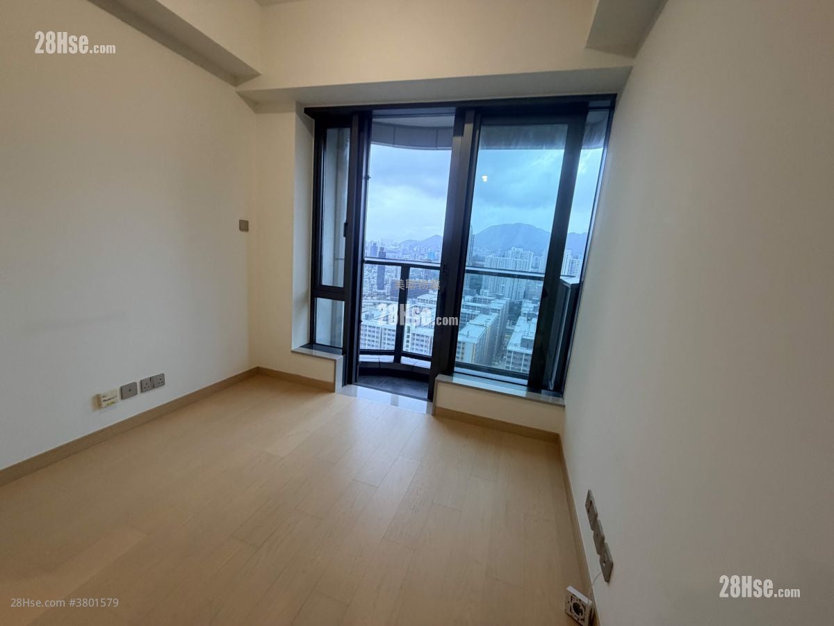 K. Summit Rental 2 Bedrooms , 1 Bathroom 516 ft²