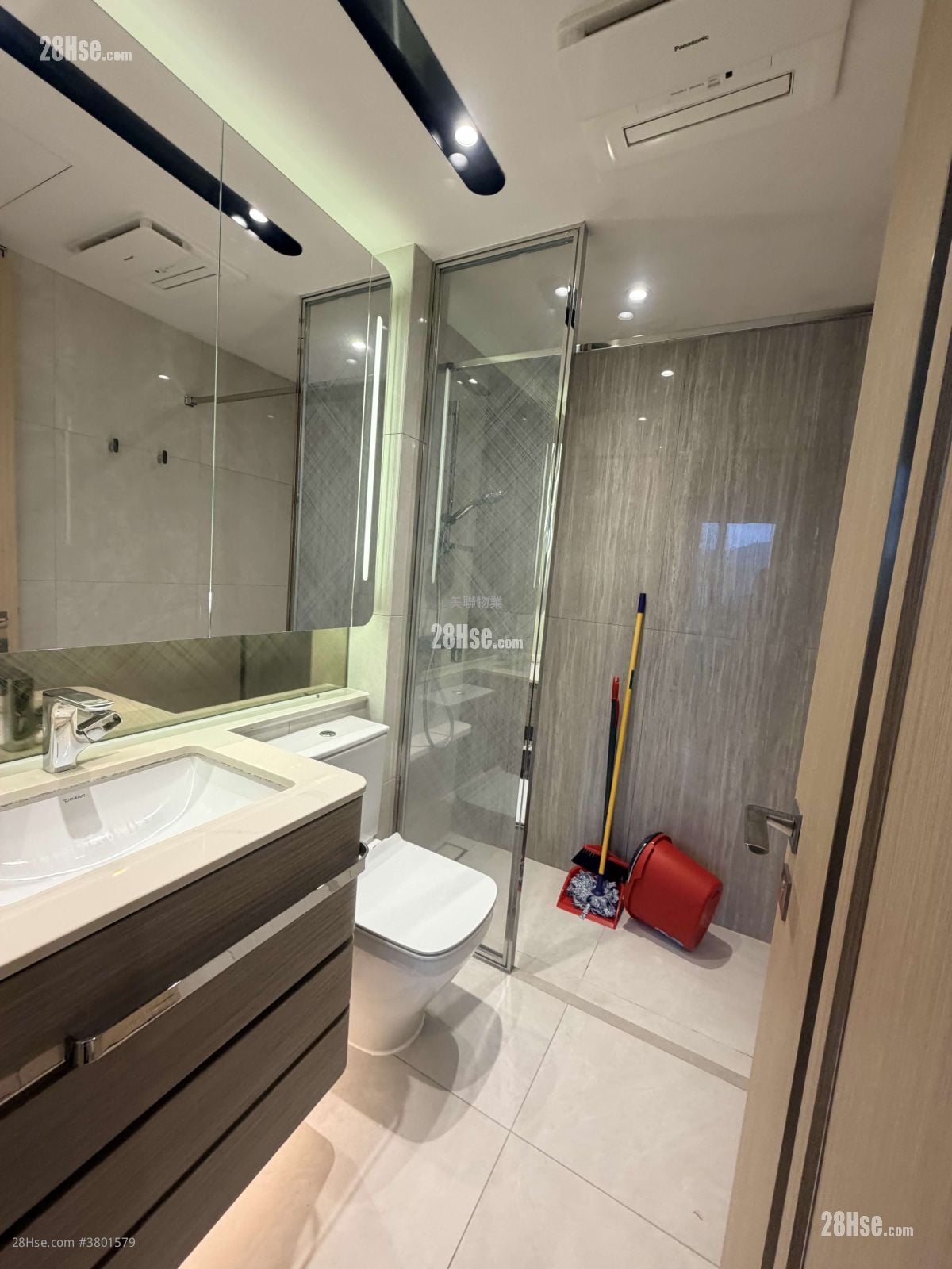 K. Summit Rental 2 Bedrooms , 1 Bathroom 516 ft²