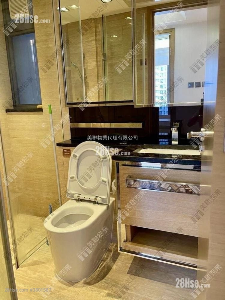 The Wings Rental 3 Bedrooms , 2 Bathrooms 698 ft²