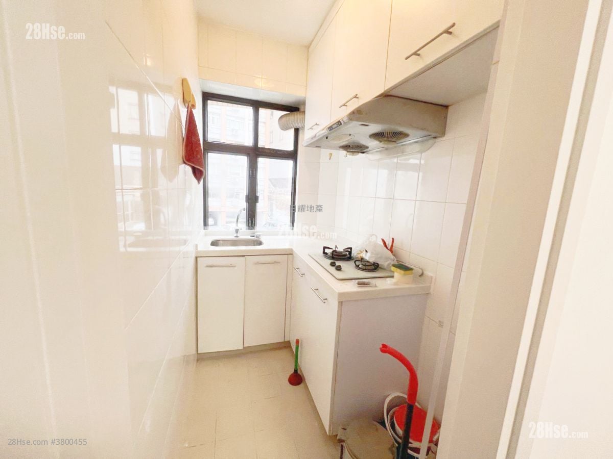 Ming Garden Rental 2 Bedrooms , 1 Bathroom 505 ft²