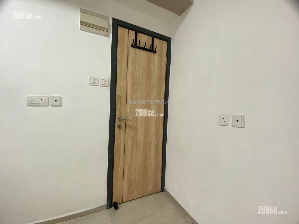 Chinese Mansion Rental Studio , 1 Bathroom 100 ft²