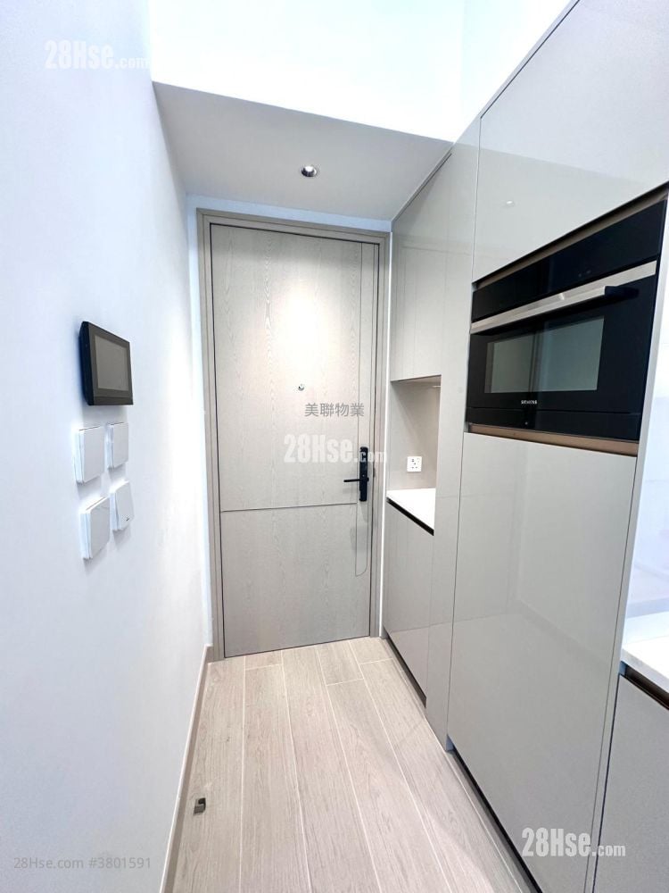 Gold Coast Bay Rental 206 ft²