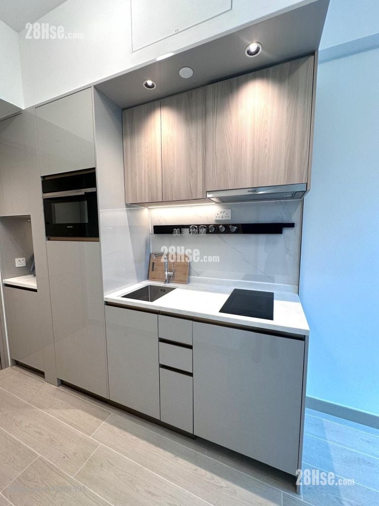 Gold Coast Bay Rental 206 ft²