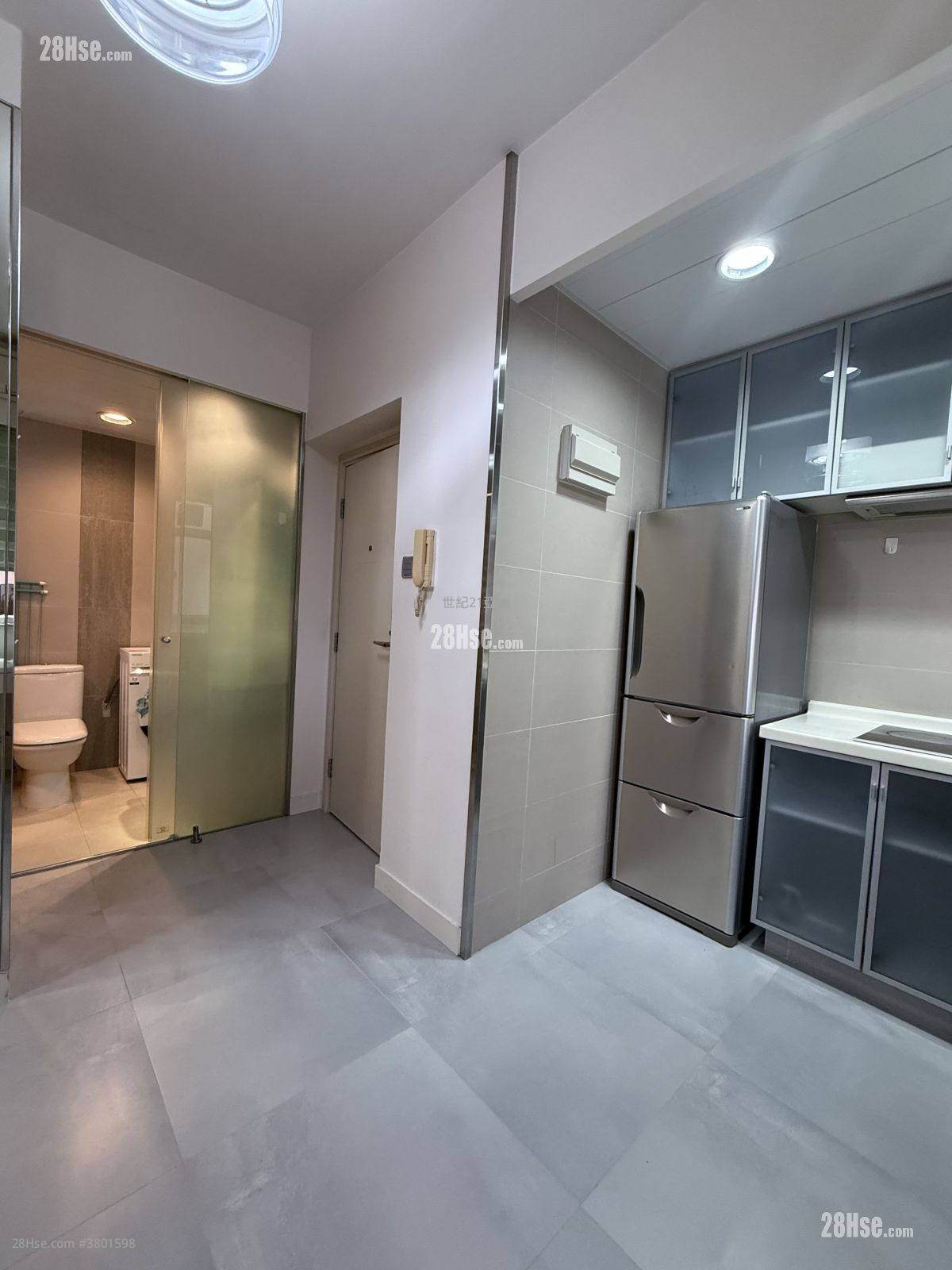 Yen Men Building Rental 1 Bedroom , 1 Bathroom 274 ft²