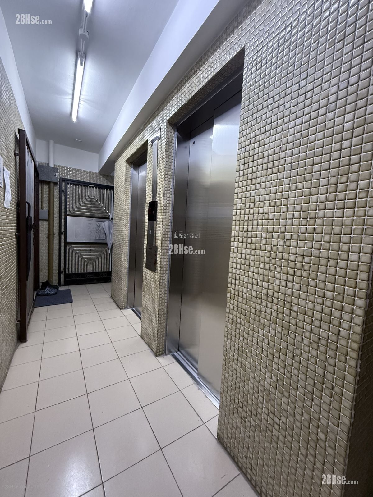 Yen Men Building Rental 1 Bedroom , 1 Bathroom 274 ft²