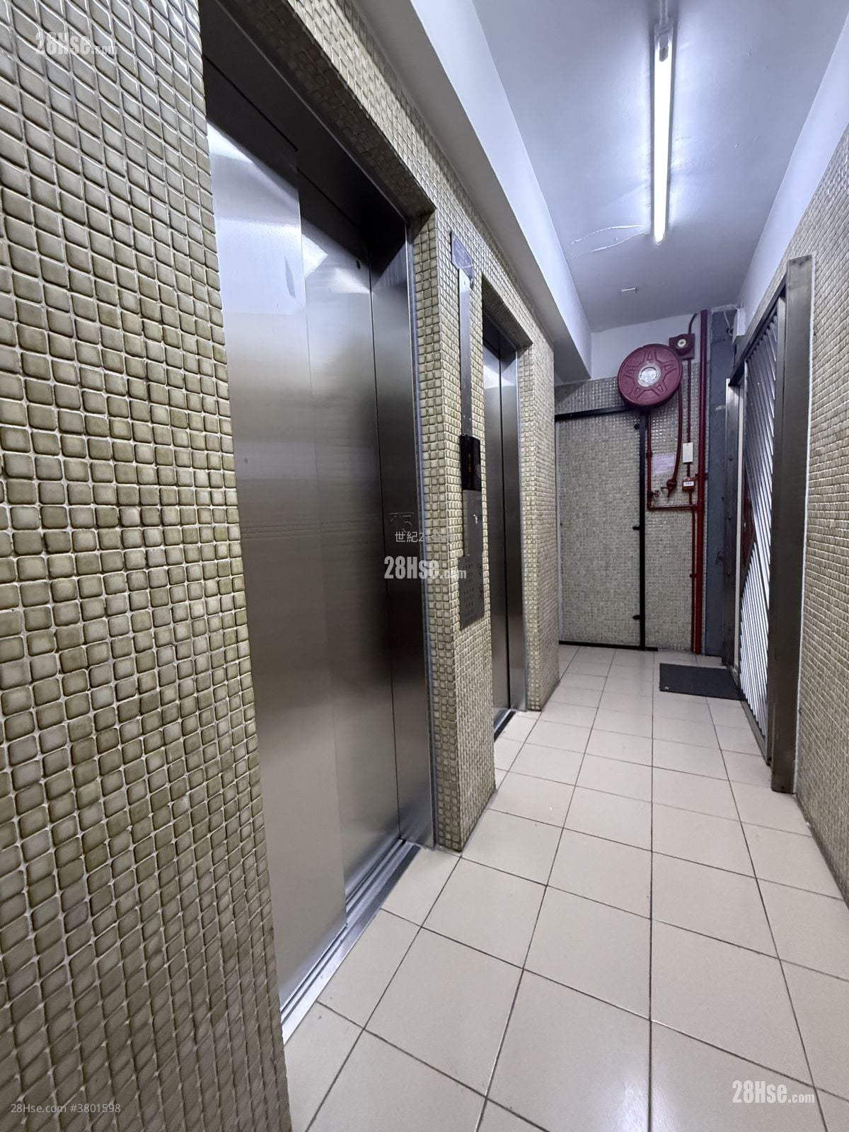 Yen Men Building Rental 1 Bedroom , 1 Bathroom 274 ft²