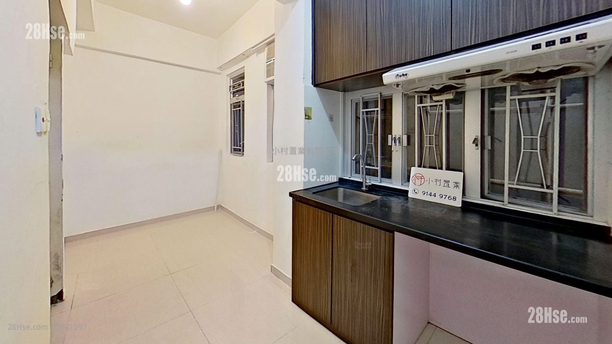 kitchen: 291-293 Queen's Road West Rental Studio , 1 Bathroom 150 ft²