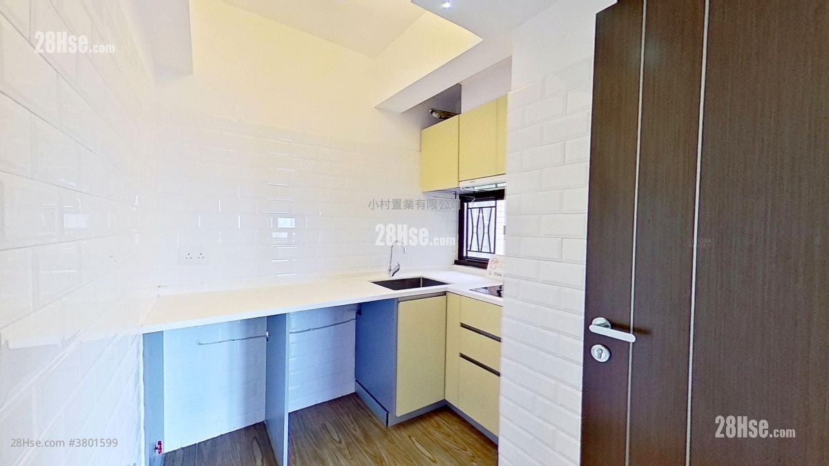 厨房: 高乐花园 租盘 2 房 , 1 浴室 340 平方尺