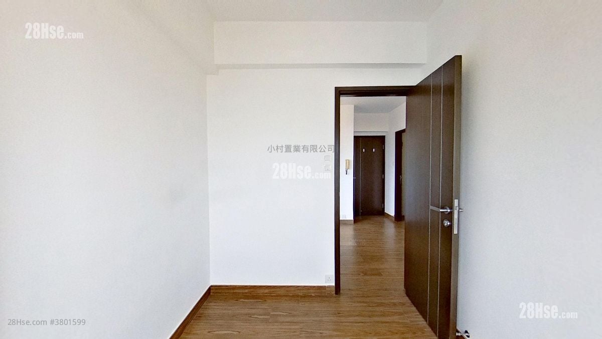 主人房: 高乐花园 租盘 2 房 , 1 浴室 340 平方尺