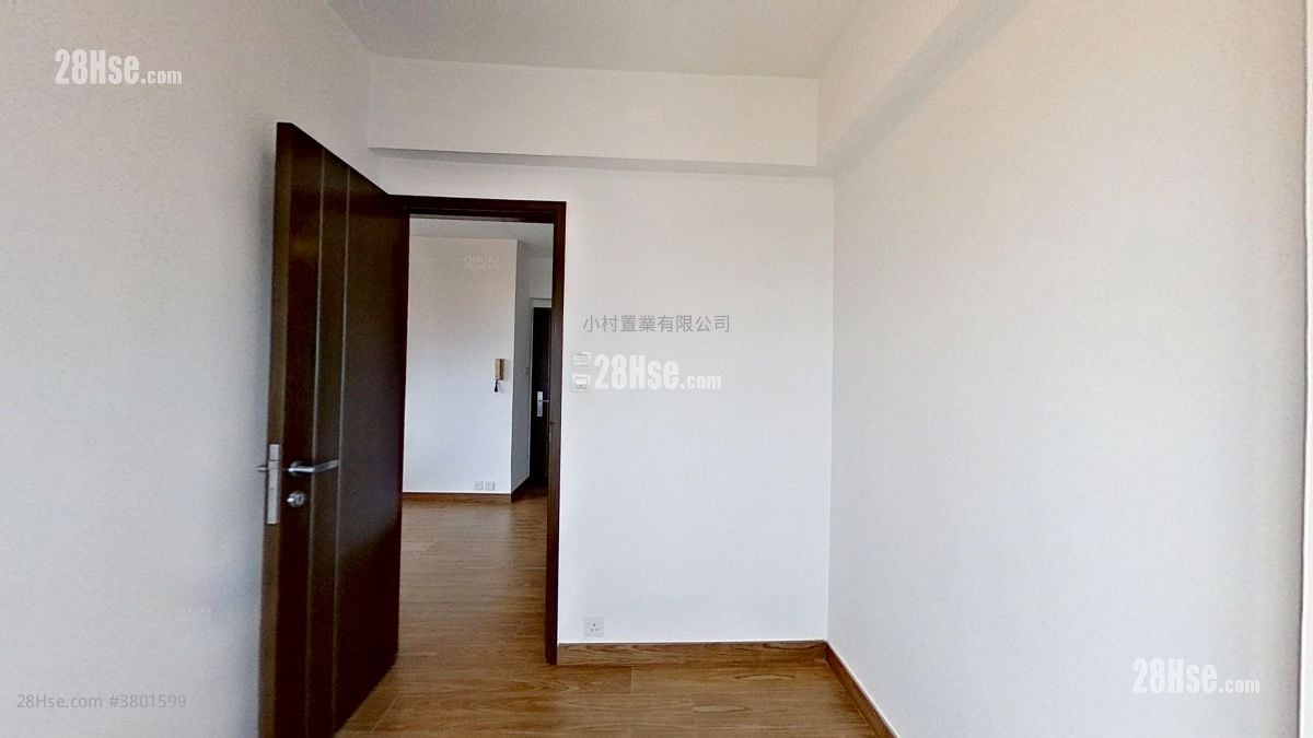 睡房 1: 高乐花园 租盘 2 房 , 1 浴室 340 平方尺