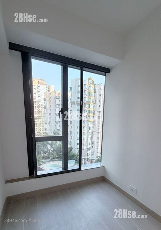Gold Coast Bay Rental 1 Bedroom , 1 Bathroom 307 ft²