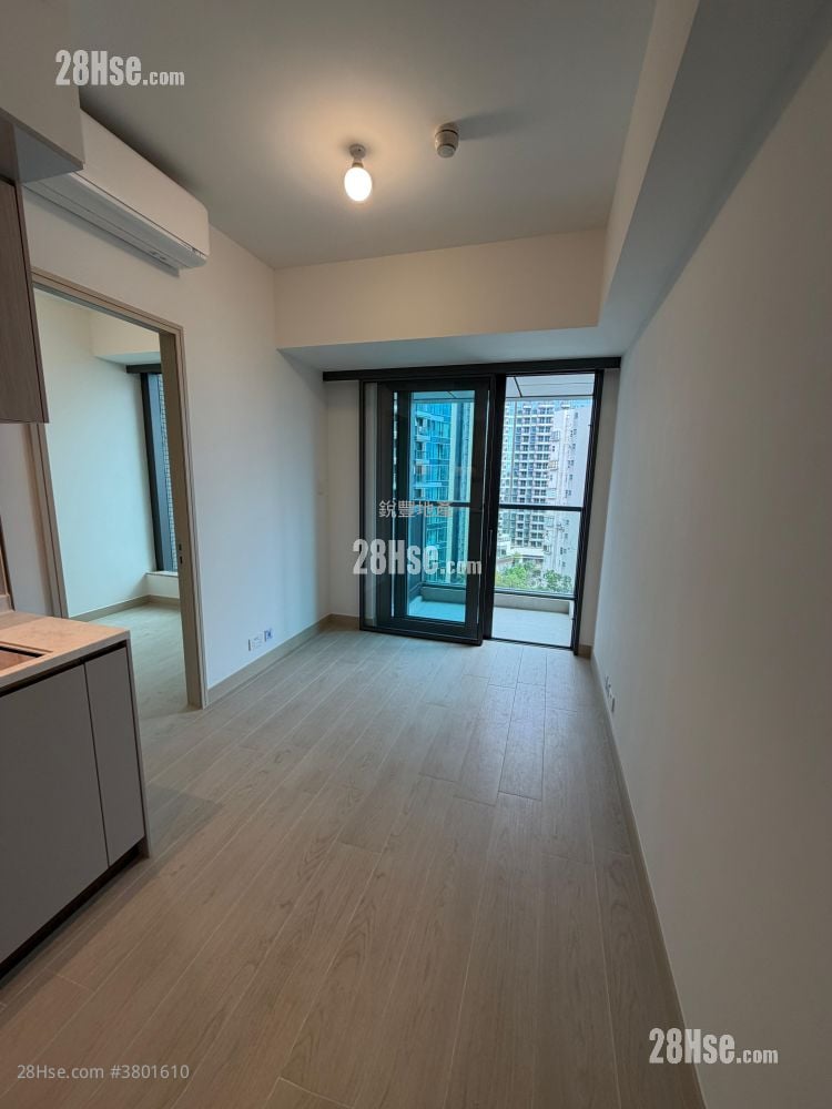 Gold Coast Bay Rental 1 Bedroom , 1 Bathroom 307 ft²