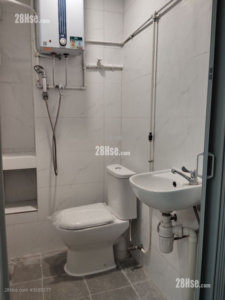 Apollo Building Rental 1 Bathroom 160 ft²