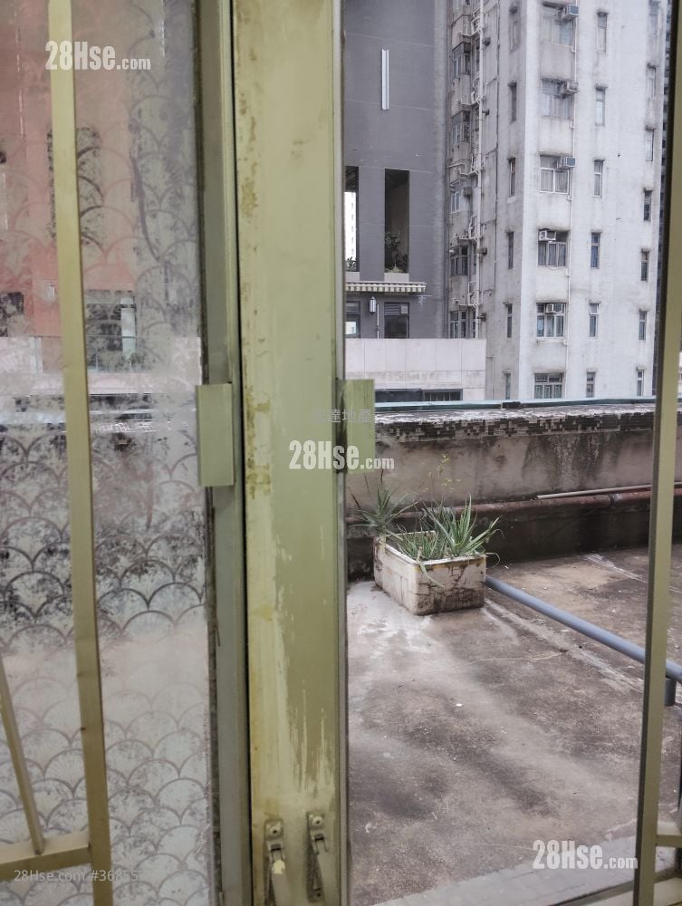 Apollo Building Rental 1 Bathroom 160 ft²