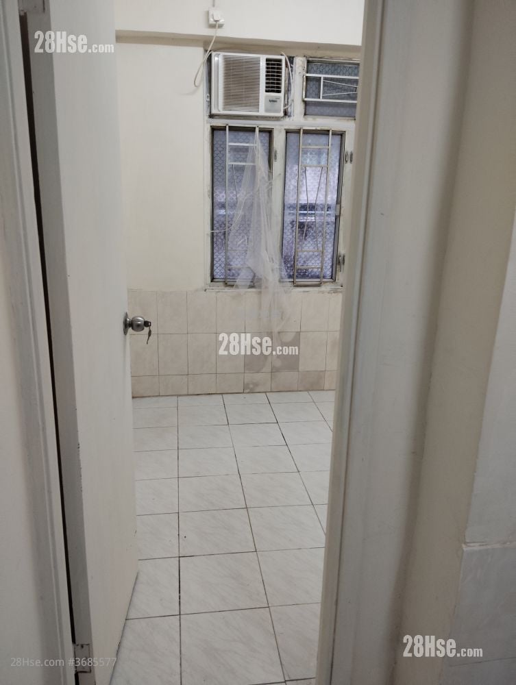 Apollo Building Rental 1 Bathroom 160 ft²