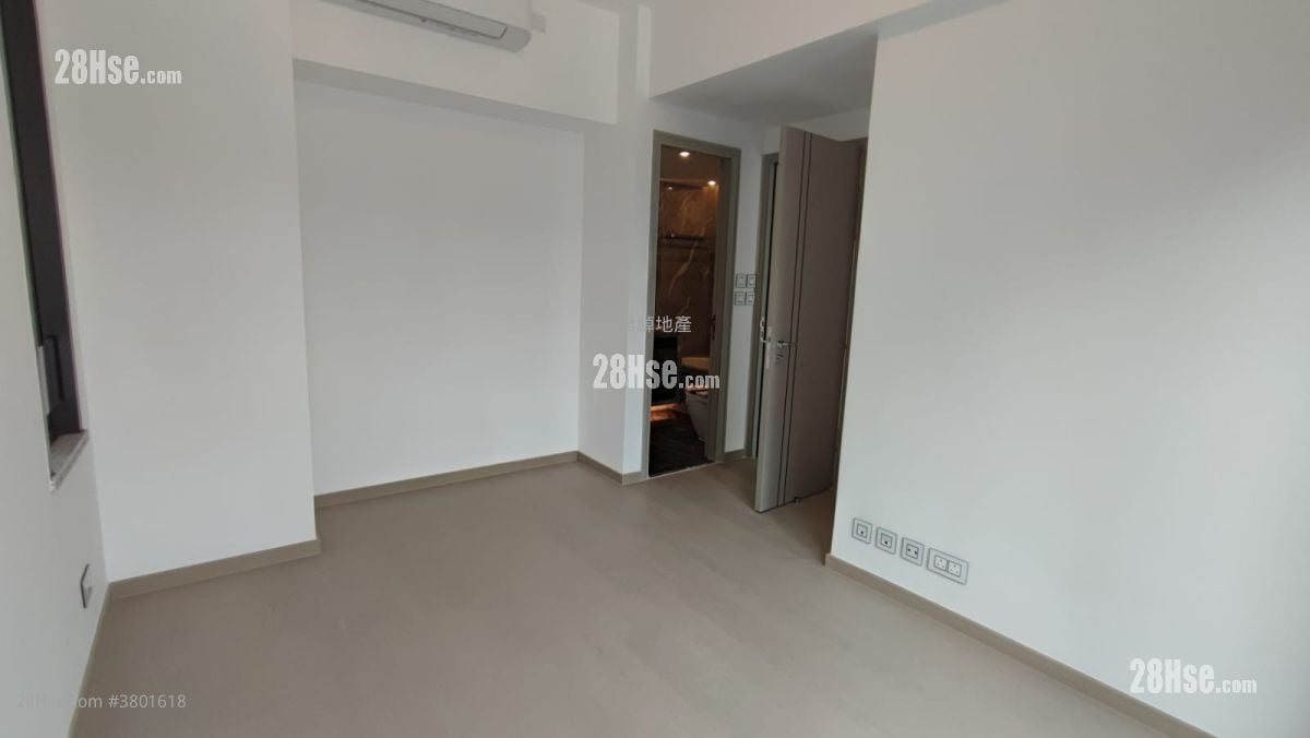 港岛南岸 售盘 3 房 , 2 浴室 972 平方尺