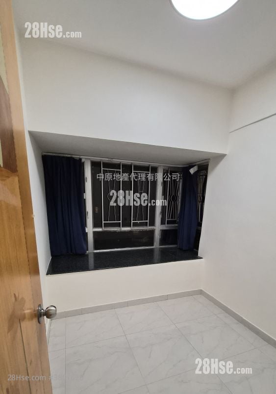 荃锦中心 租盘 2 房 , 1 浴室 375 平方尺