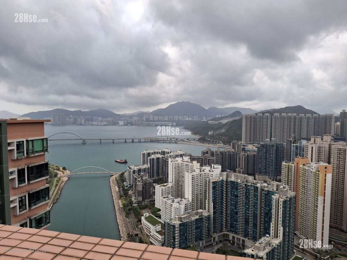 Oscar By The Sea Sell 2 Bedrooms , 1 Bathroom 526 ft²