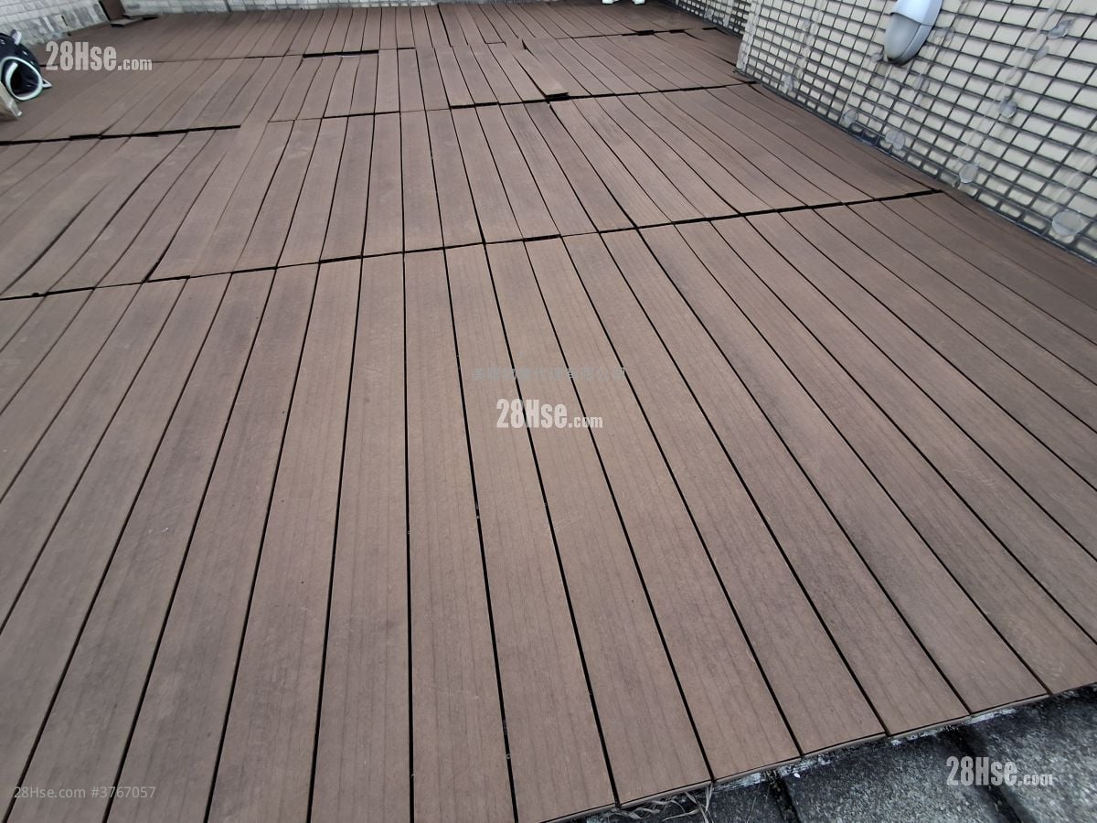 Oscar By The Sea Sell 2 Bedrooms , 1 Bathroom 526 ft²