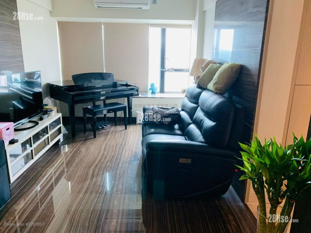 Oscar By The Sea Sell 2 Bedrooms , 1 Bathroom 526 ft²