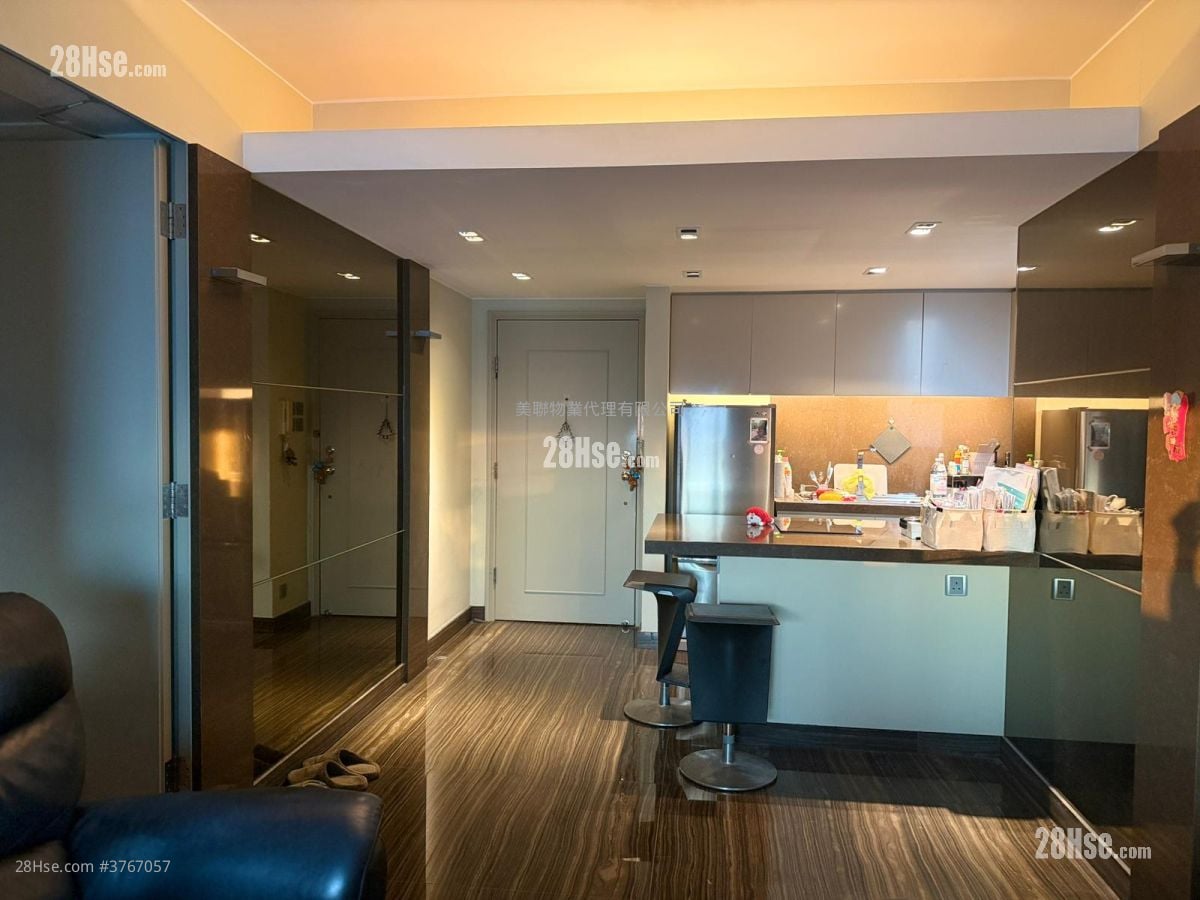 Oscar By The Sea Sell 2 Bedrooms , 1 Bathroom 526 ft²