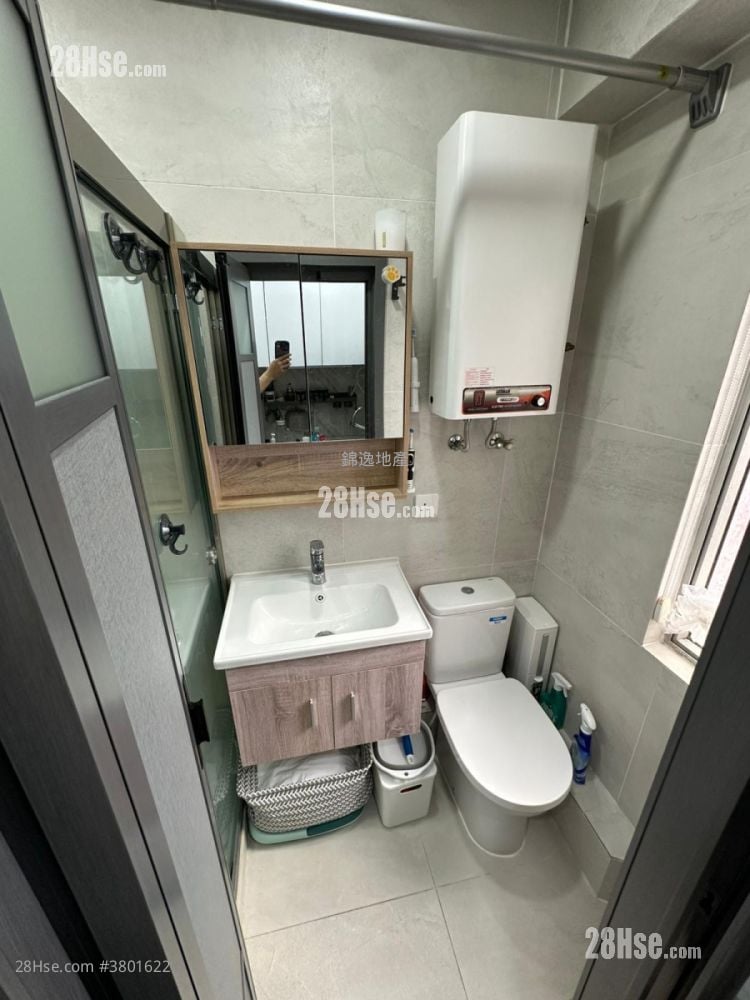 益发大厦 售盘 1 房 , 1 浴室 233 平方尺