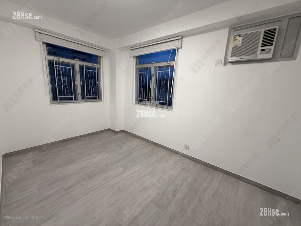 Merry Court Sell 2 Bedrooms , 1 Bathroom 635 ft²