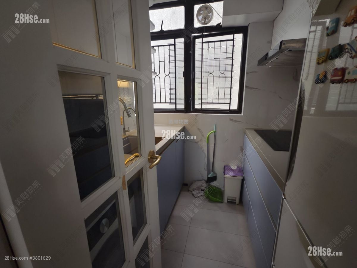 又一居 售盘 3 房 , 2 浴室 561 平方尺