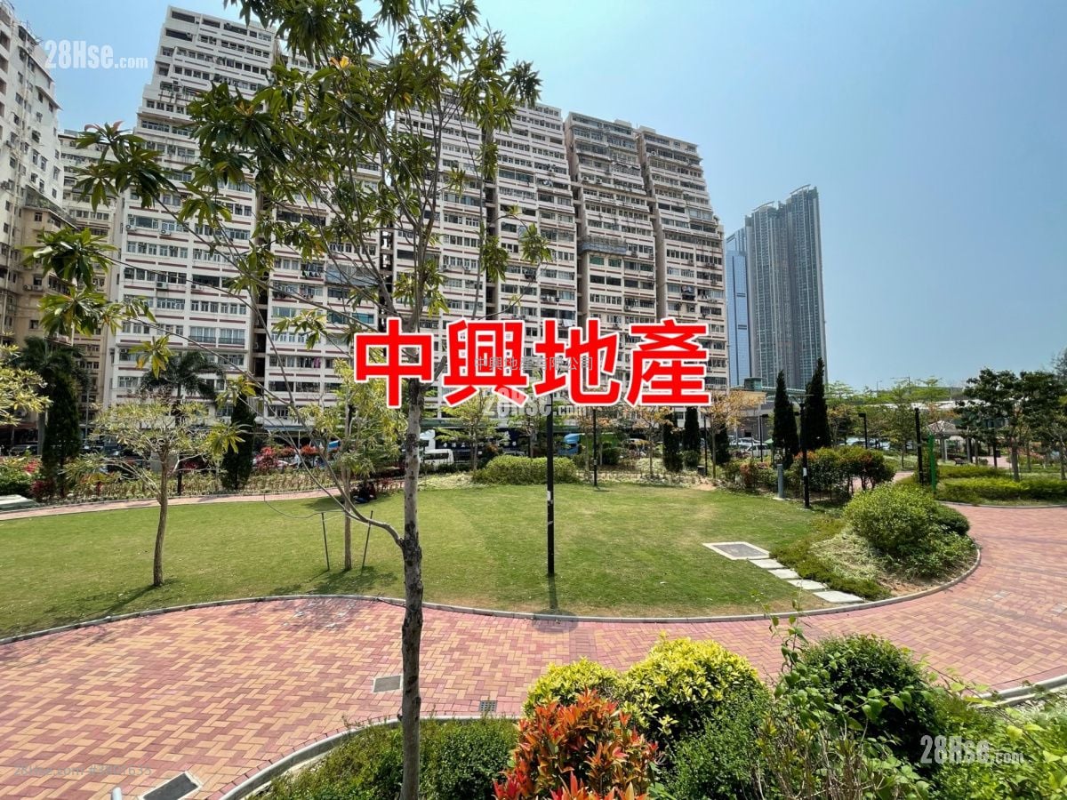 Man Wai Building Sell 4 Bedrooms 665 ft²