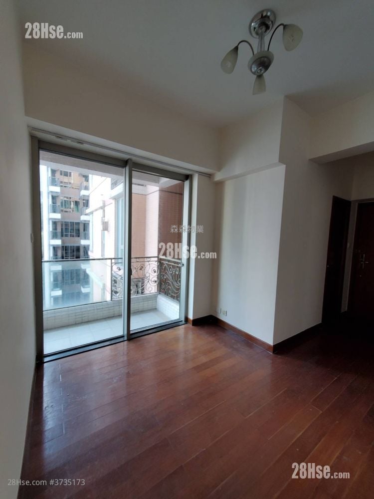 Grand Garden Sell 3 Bedrooms , 2 Bathrooms 633 ft²