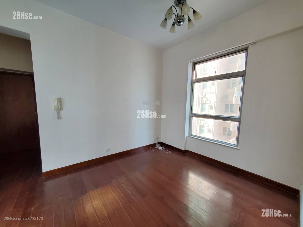 Grand Garden Sell 3 Bedrooms , 2 Bathrooms 633 ft²