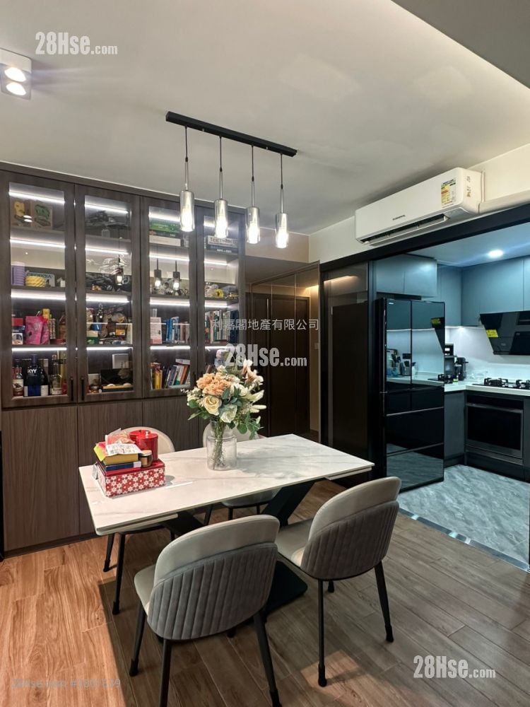 蔚蓝湾畔 售盘 3 房 , 2 浴室 745 平方尺