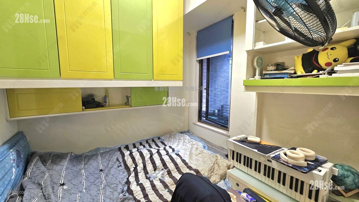 The Papillons Sell 2 Bedrooms , 1 Bathroom 529 ft²