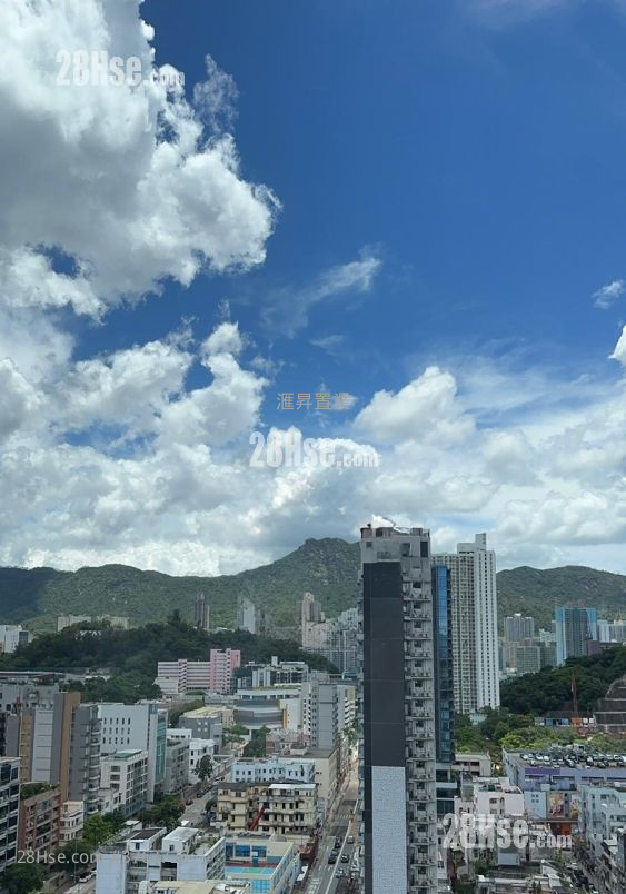 Sutton Sell 1 Bedroom , 1 Bathroom 379 ft²