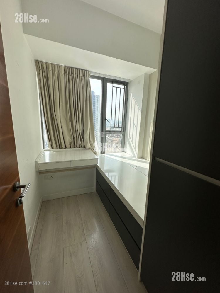 Billionnaire Avant Sell 3 Bedrooms , 2 Bathrooms 639 ft²